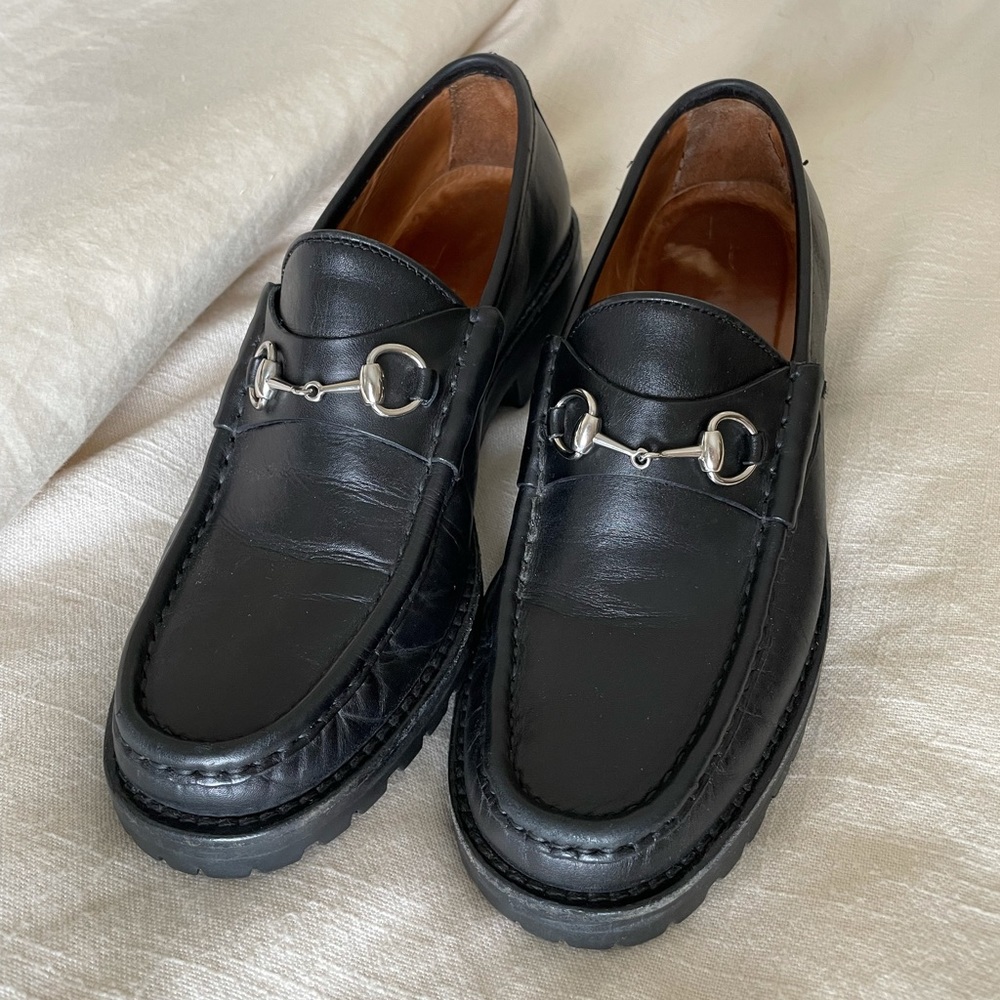 VINTAGE Gucci lug sole black loafers size 71/2 B horse bit